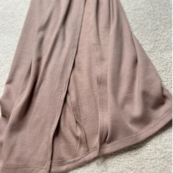 SYM: Ribbed Square Neck Bodycon Dress - Picture 5 of 7